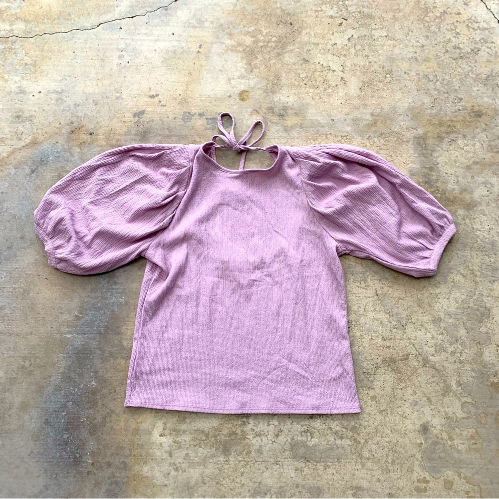 H&M Woman’s Pastel Purple Short Sleeve Blouse With Back Side Ribbon